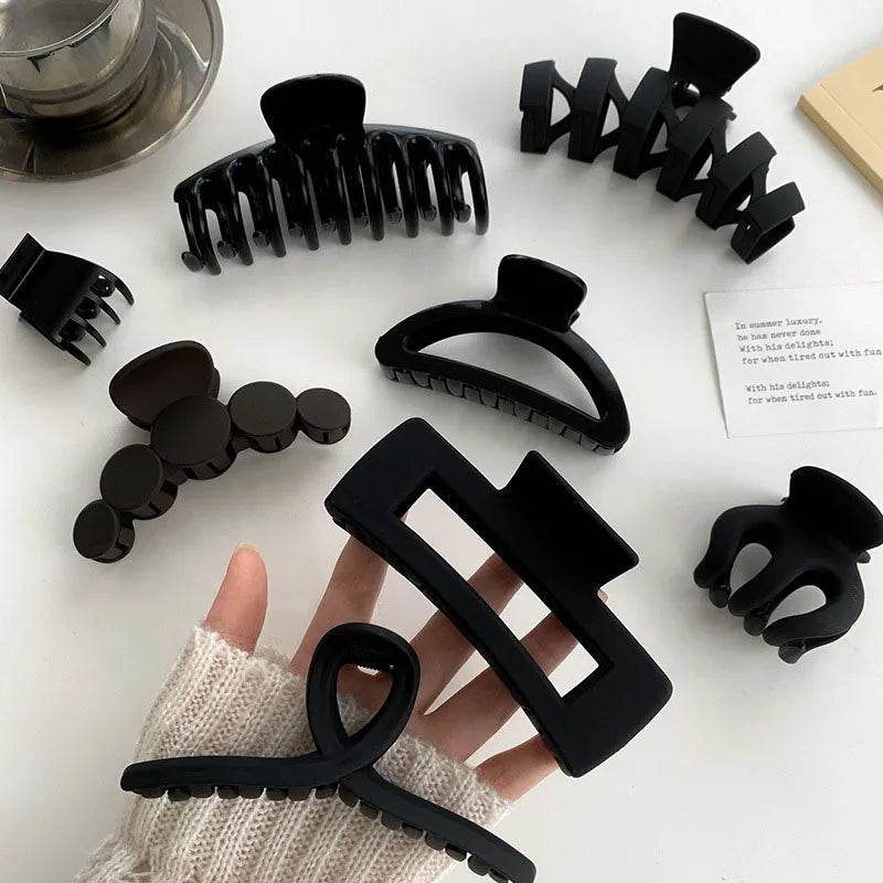 Women Elegant Black Geometric Plastic Hair Claw Lady Sweet Long Hair Holder Toothed Hair Clips Hairpins Fashion Hair Accessories